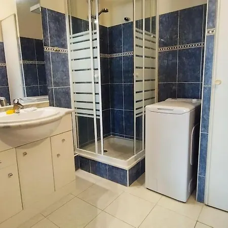 Apartment Proche Mer, Calme Et Confortable